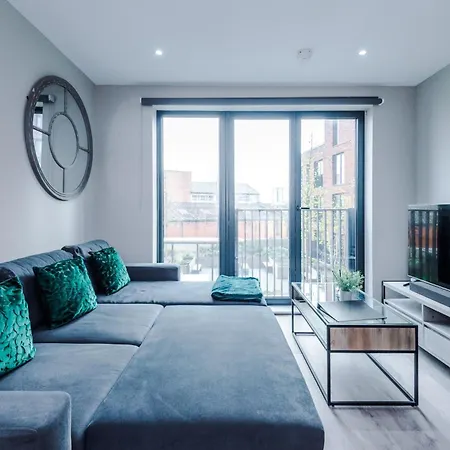 Stylish 1br In Centre Апартаменти Лідс