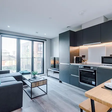 Stylish 1br In Centre * Лідс