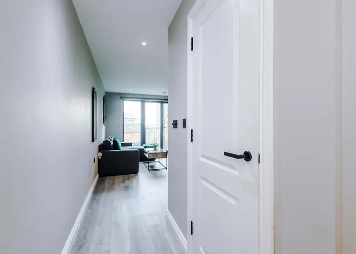 Apartment Stylish 1br In *