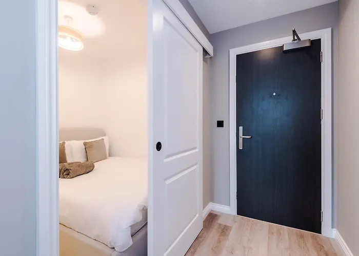 Apartment Stylish 1br In *